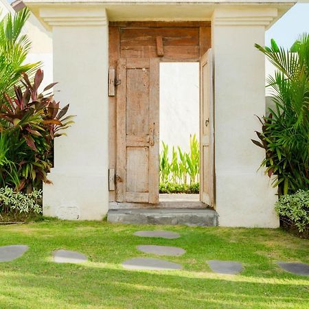 Rara Guesthouse Canggu  Exterior photo